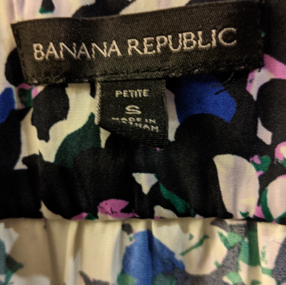 Top - Picture 2 of 2